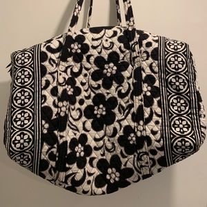 *USED* Vera Bradley Duffle Bag